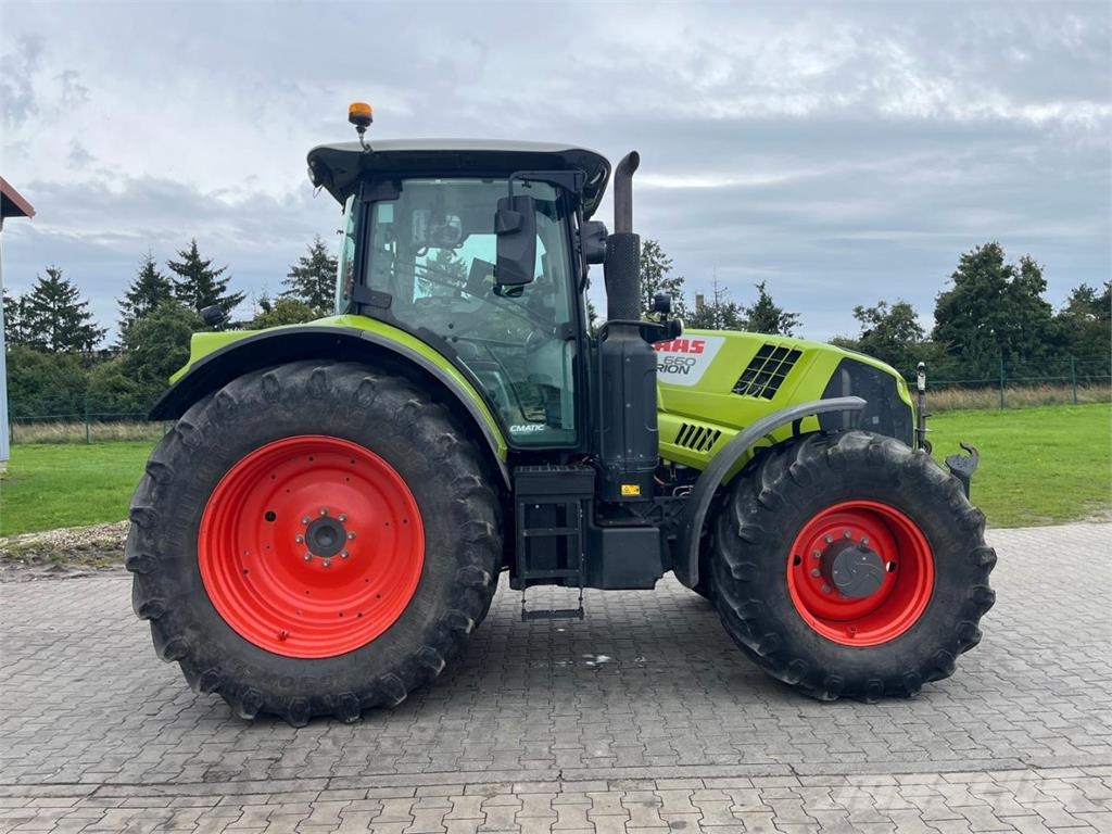 CLAAS Arion 660 CMatic CEBIS Traktoren