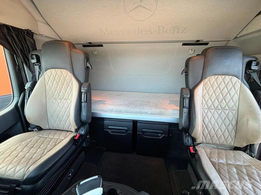 Mercedes-Benz Arocs 3258 8x4 PK 78002 + JIB + WINCH / PLATFORM L Smagās mašīnas ar celtni