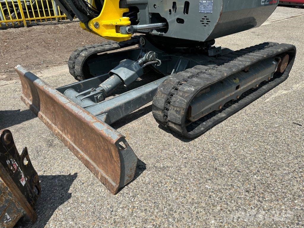 Wacker Neuson EZ38 VDS oilquick Mini excavators < 7t (Mini diggers)