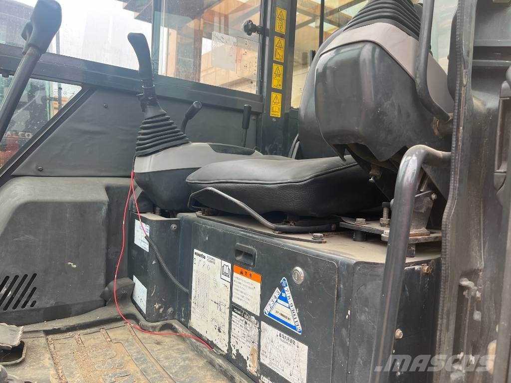 Komatsu PC 50 MR حفارات صغيرة أقل من 7 طن (حفارات صغيرة)