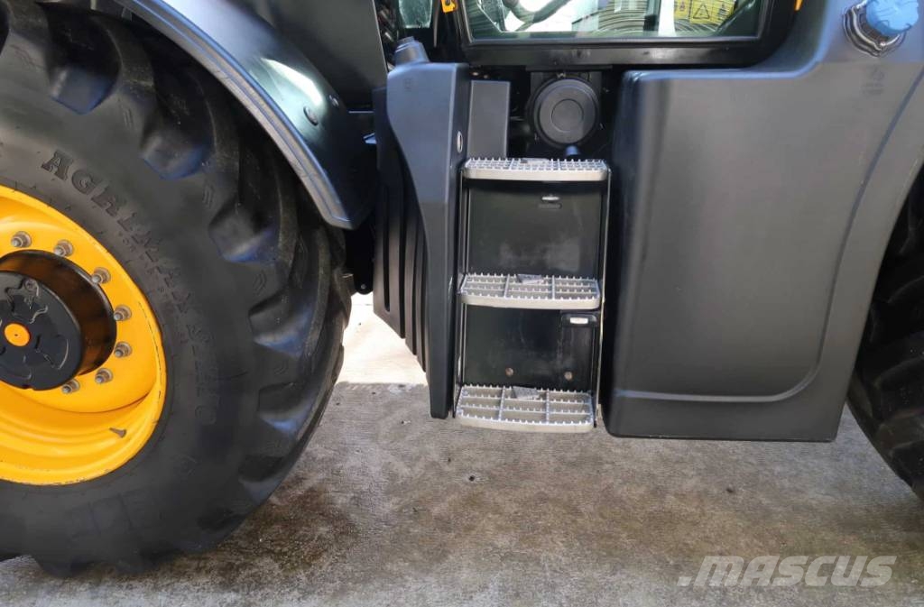 JCB 4220 iCON Tractores