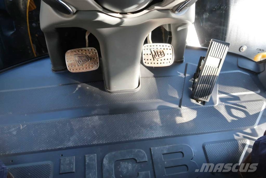 JCB 4220 iCON Tractores