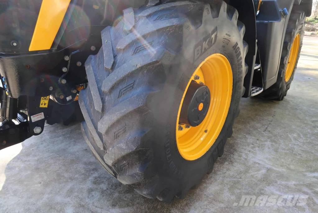 JCB 4220 iCON Tractores