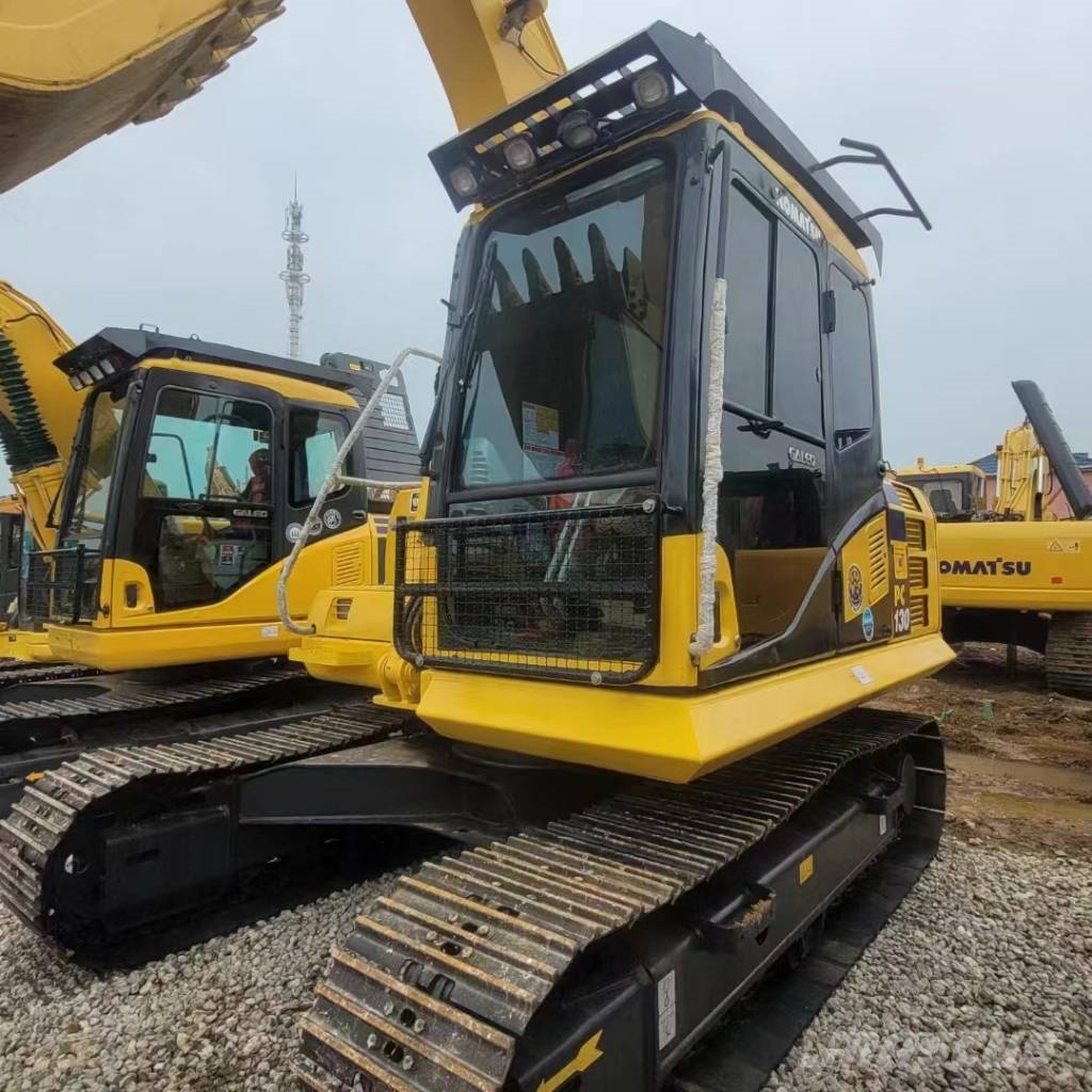 Komatsu PC 130 Paletli ekskavatörler