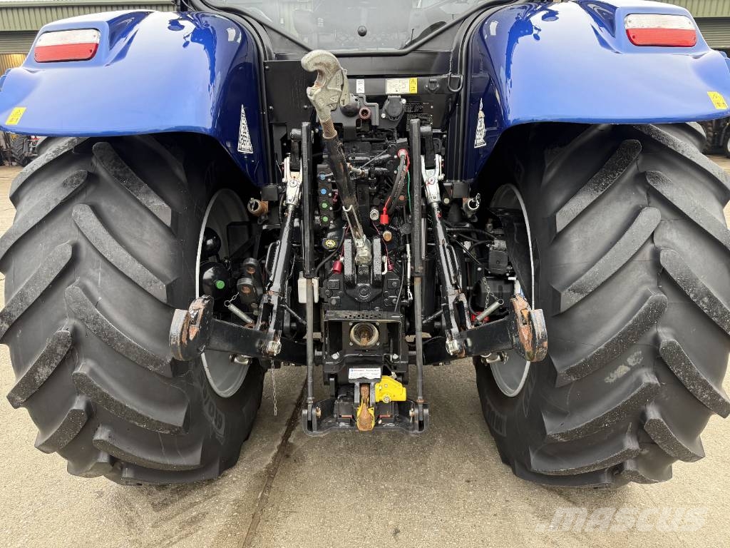 New Holland T 7.225 AC 트랙터
