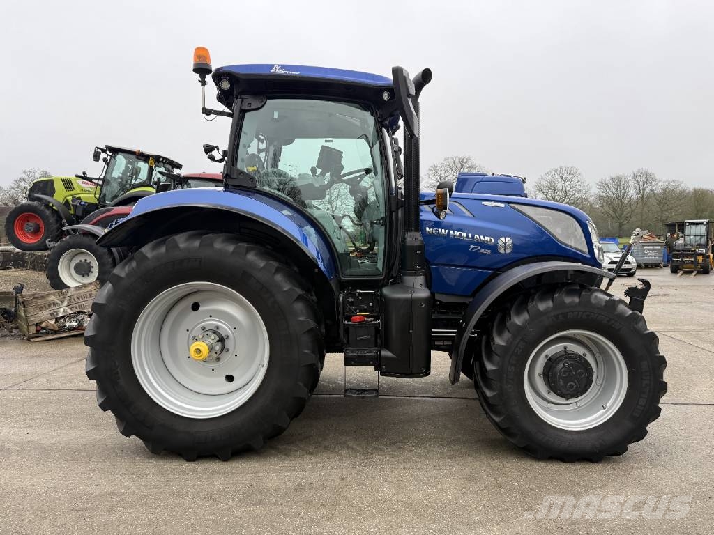 New Holland T 7.225 AC 트랙터