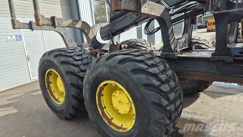 John Deere 1910 G Skotare