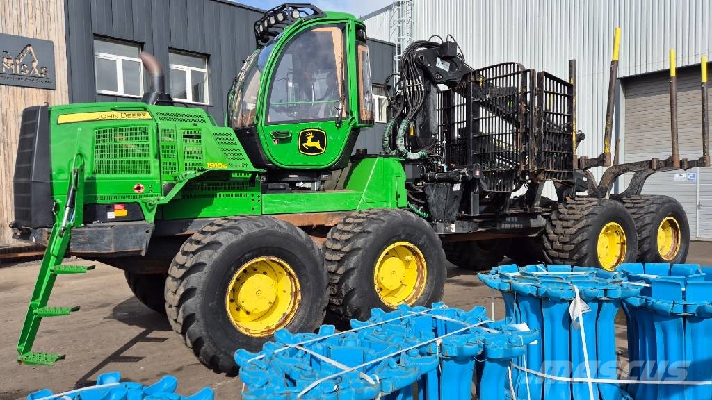 John Deere 1910 G Skotare
