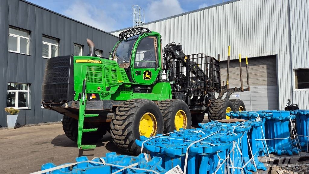 John Deere 1910 G Skotare
