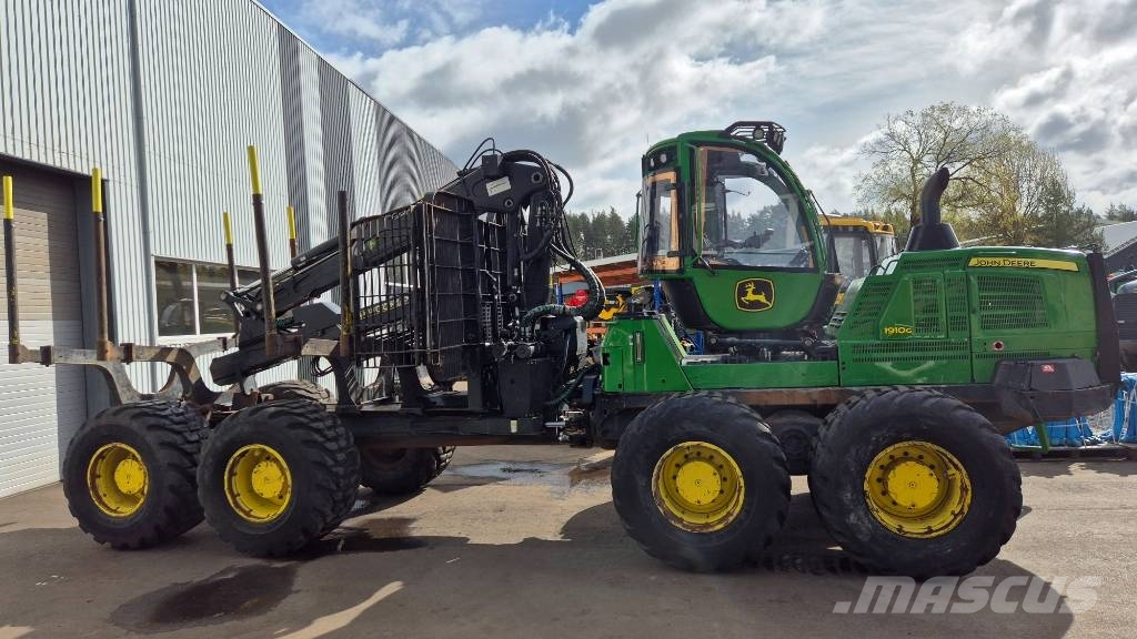 John Deere 1910 G Skotare