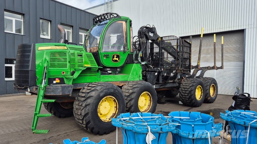 John Deere 1910 G Skotare