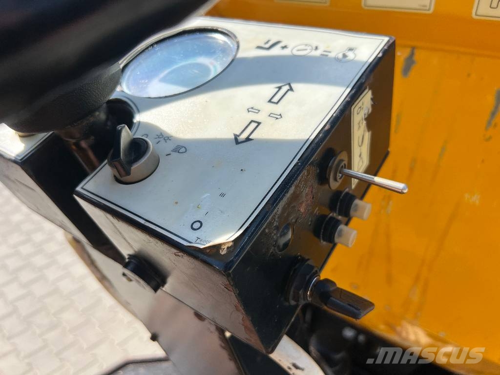 JCB 6 TST عربات نقل قلابة للمواقع