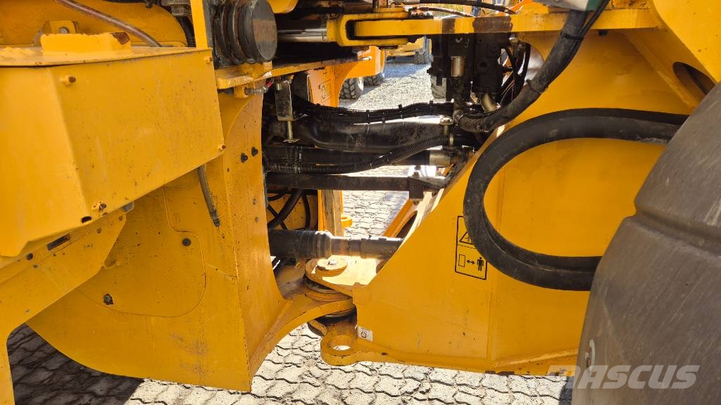 Volvo L 120 G Pás carregadoras de rodas