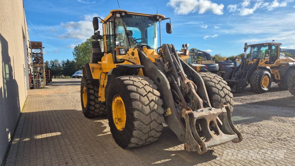 Volvo L 120 G Pás carregadoras de rodas