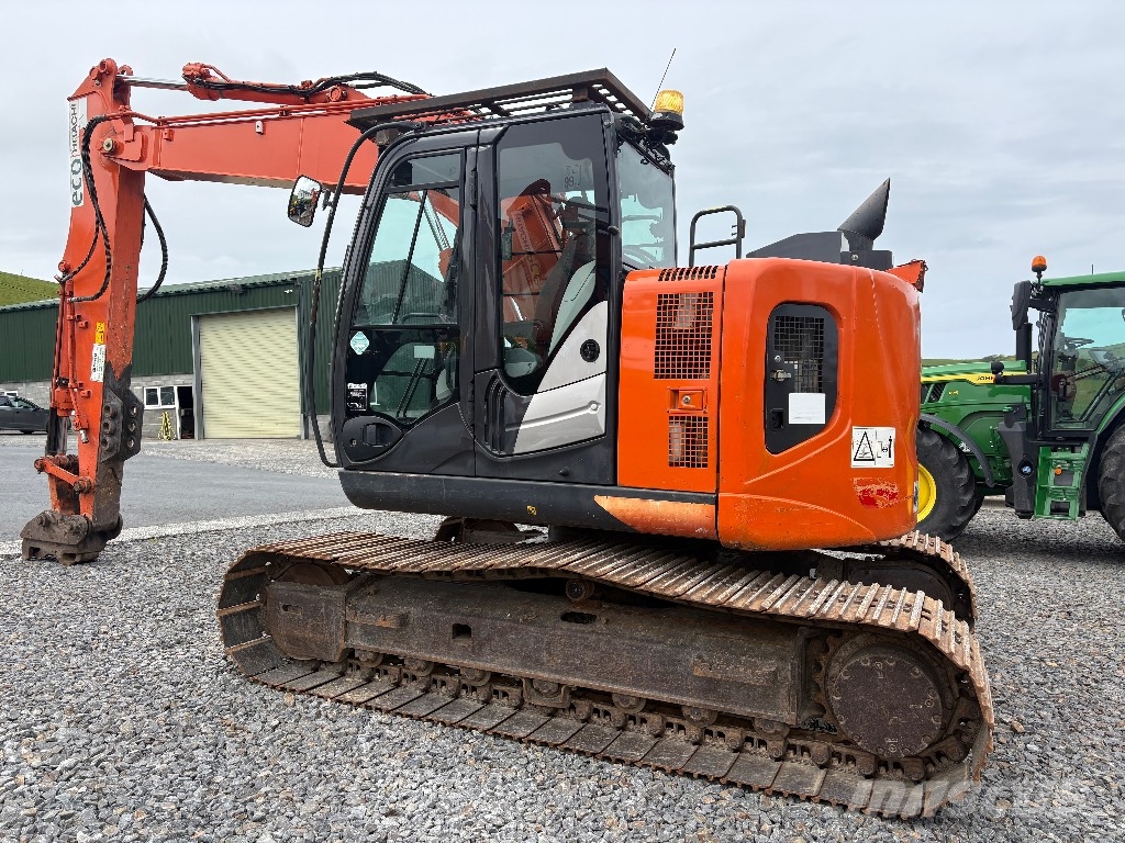 Hitachi ZX 135 US-6 Escavadeiras de esteiras