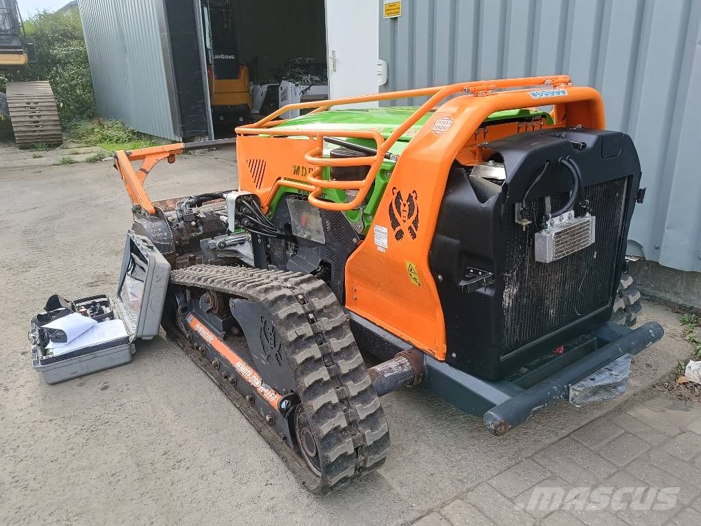 MDB LV600 PRO remote control mower robot frees grinder جز العشب