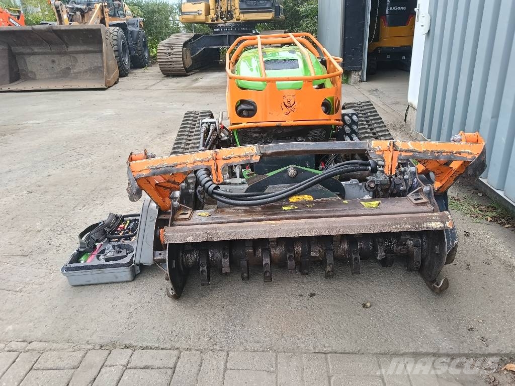 MDB LV600 PRO remote control mower robot frees grinder جز العشب