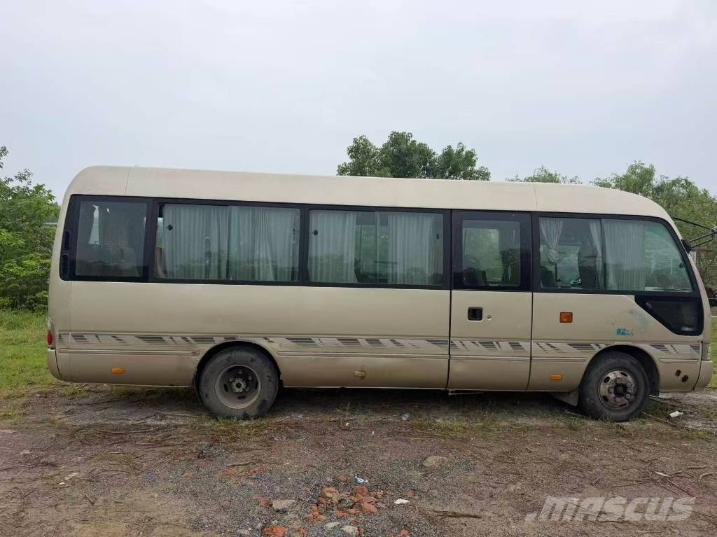 Toyota Coaster Autobús urbano