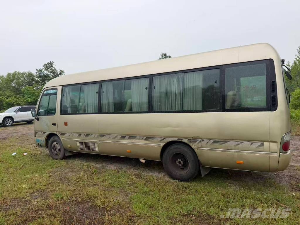 Toyota Coaster Autobús urbano