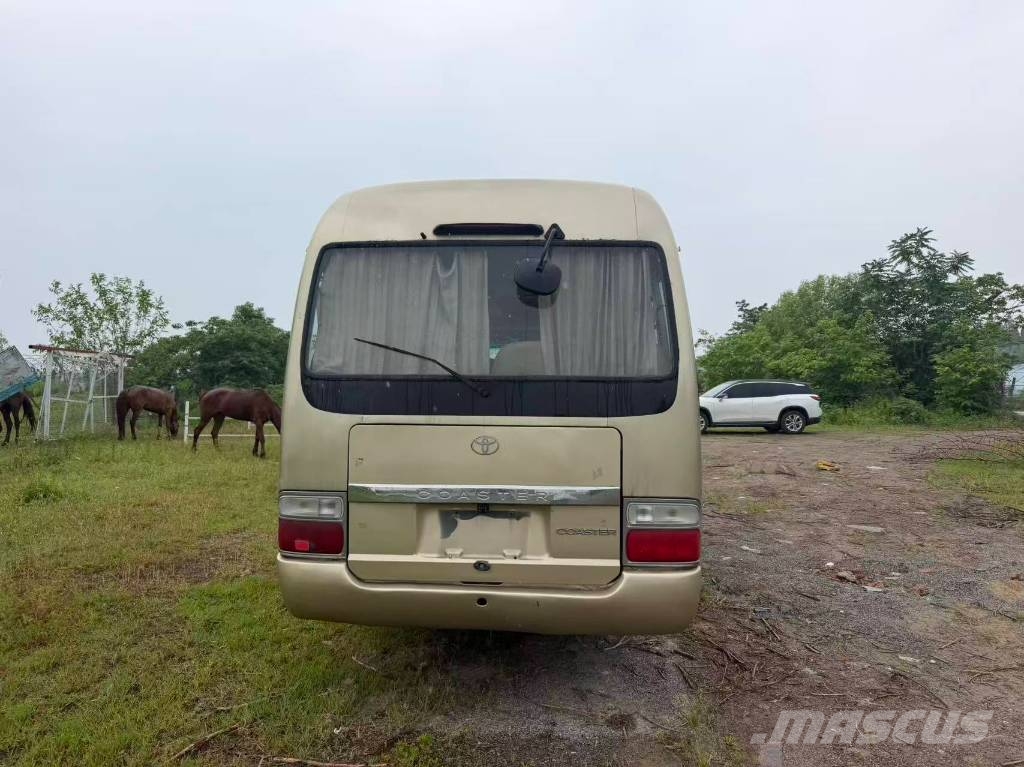 Toyota Coaster Autobús urbano