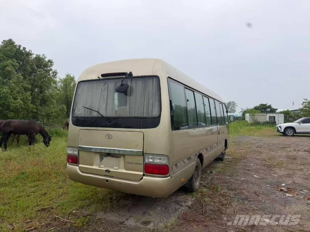 Toyota Coaster Autobús urbano