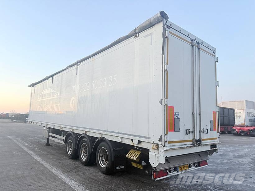 Kraker 3 axle Walkingfloor / Schubbodenauflieger Semi-trailer med fast kasse
