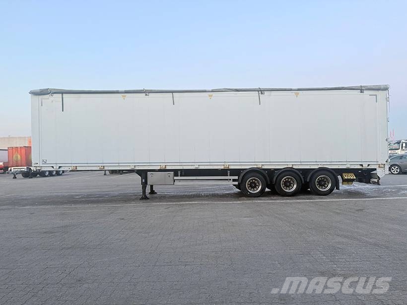 Kraker 3 axle Walkingfloor / Schubbodenauflieger Semi-trailer med fast kasse