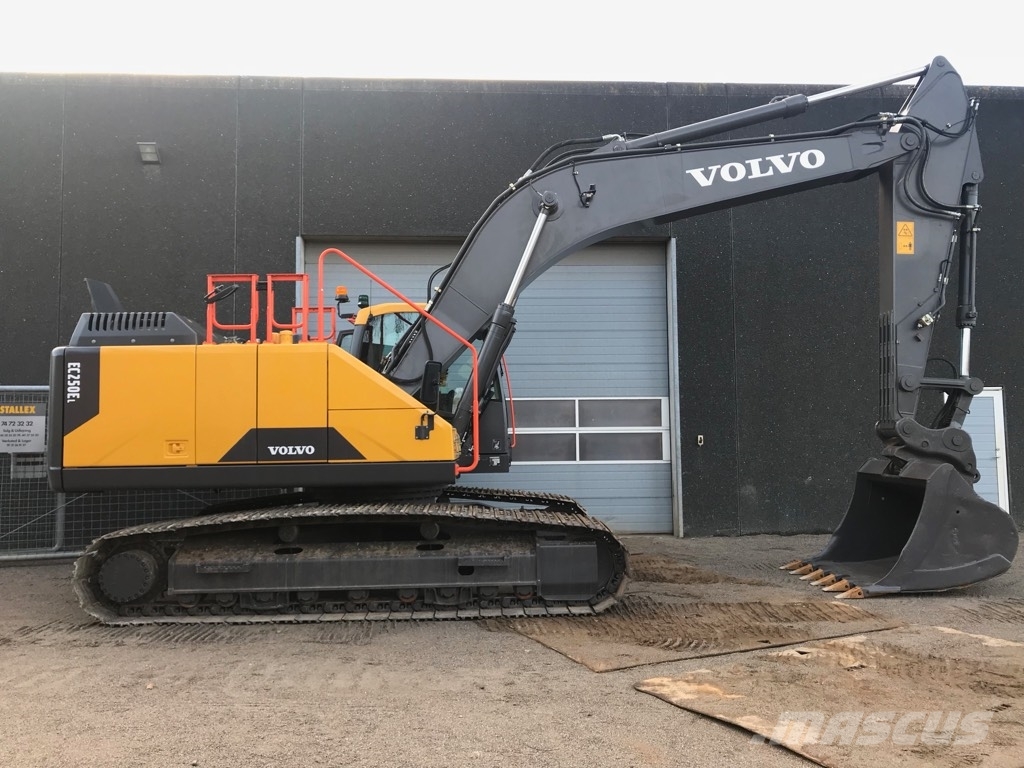 Volvo EC 250 E Excavadoras sobre orugas