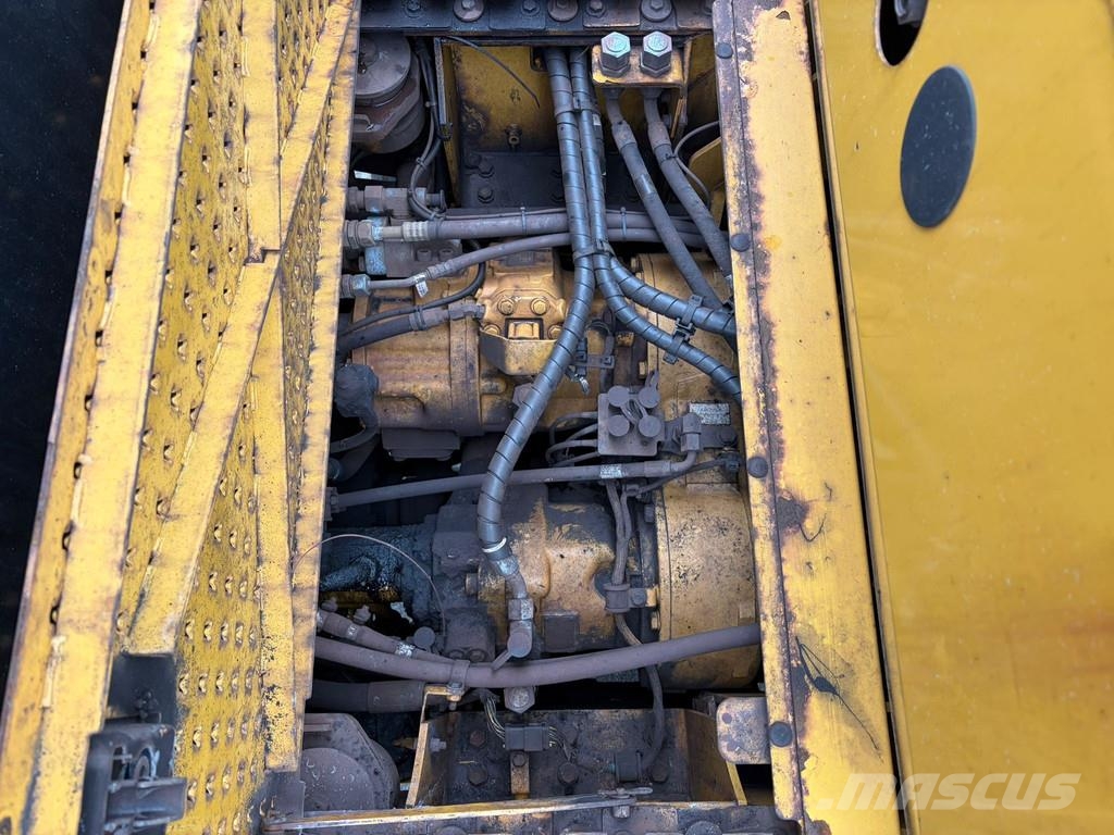 CAT 988K Utovarivači na kotačima