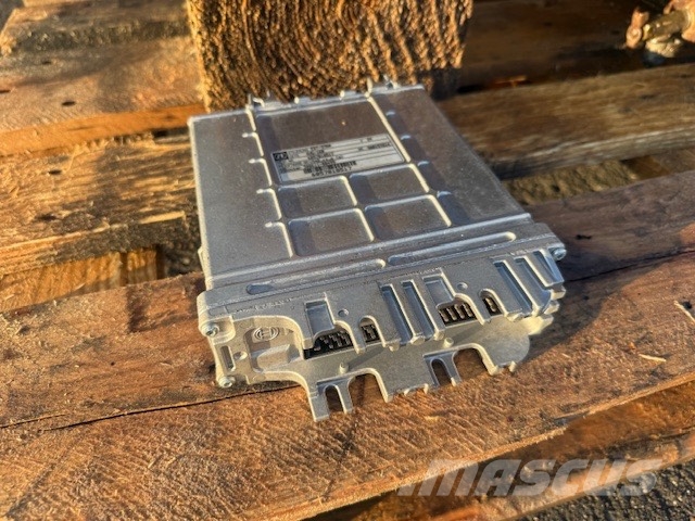 Doosan DL 250-5 TRANSMISSION ZF 4WG-160 Трансмиссии и КПП