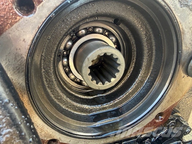 Doosan DL 250-5 TRANSMISSION ZF 4WG-160 Трансмиссии и КПП