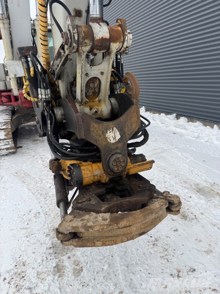 Takeuchi TB 1140 Bageri guseničari
