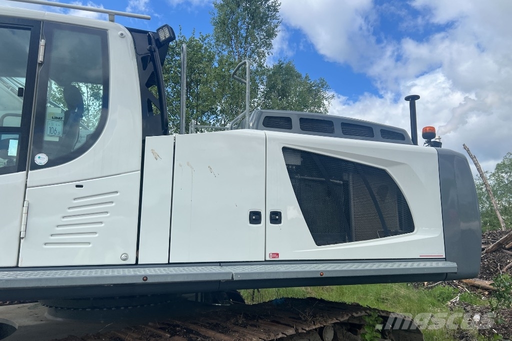 Liebherr R 946 履带挖掘机