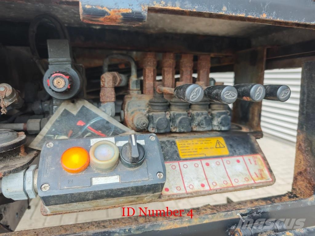Nissan Cabstar 35.12 Movex P160 TLR 트럭 탑재 고소작업대