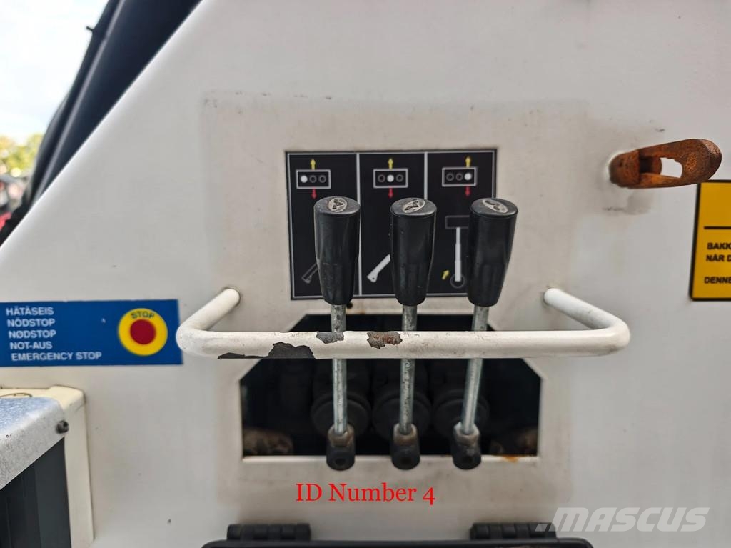 Nissan Cabstar 35.12 Movex P160 TLR 트럭 탑재 고소작업대