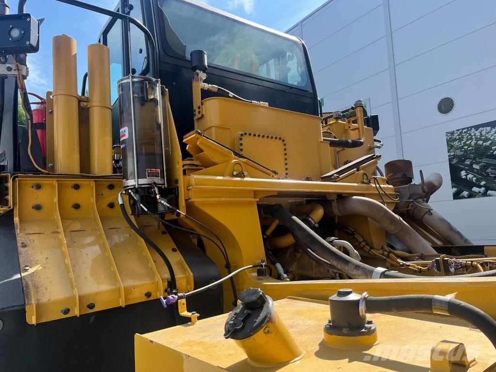 CAT 772G عربات نقل قلابة للمواقع