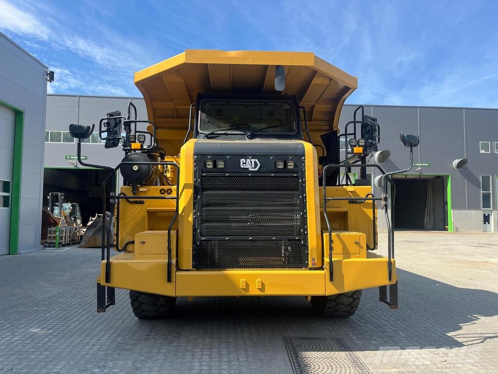 CAT 772G Vehículos compactos de volteo