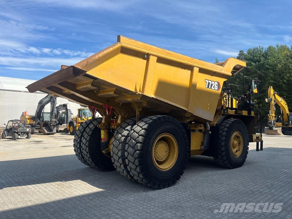 CAT 772G عربات نقل قلابة للمواقع