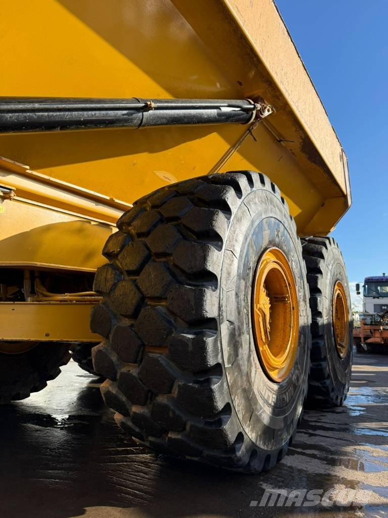 CAT 745 //BJ. 2018/9600H/6x6/Klima/ZSA/ Dumpperit