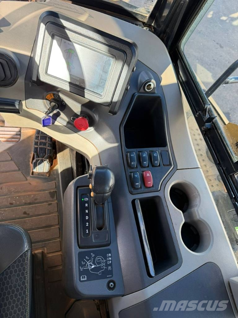 CAT 745 //BJ. 2018/9600H/6x6/Klima/ZSA/ Dumpperit