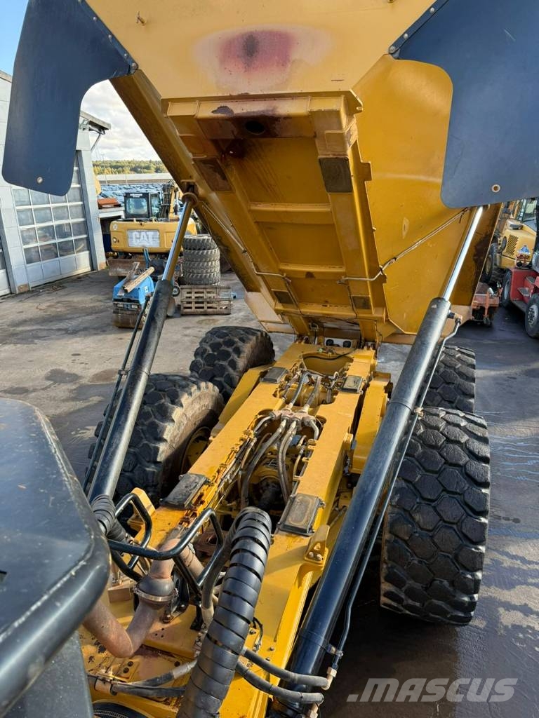 CAT 745 //BJ. 2018/9600H/6x6/Klima/ZSA/ Dumpperit