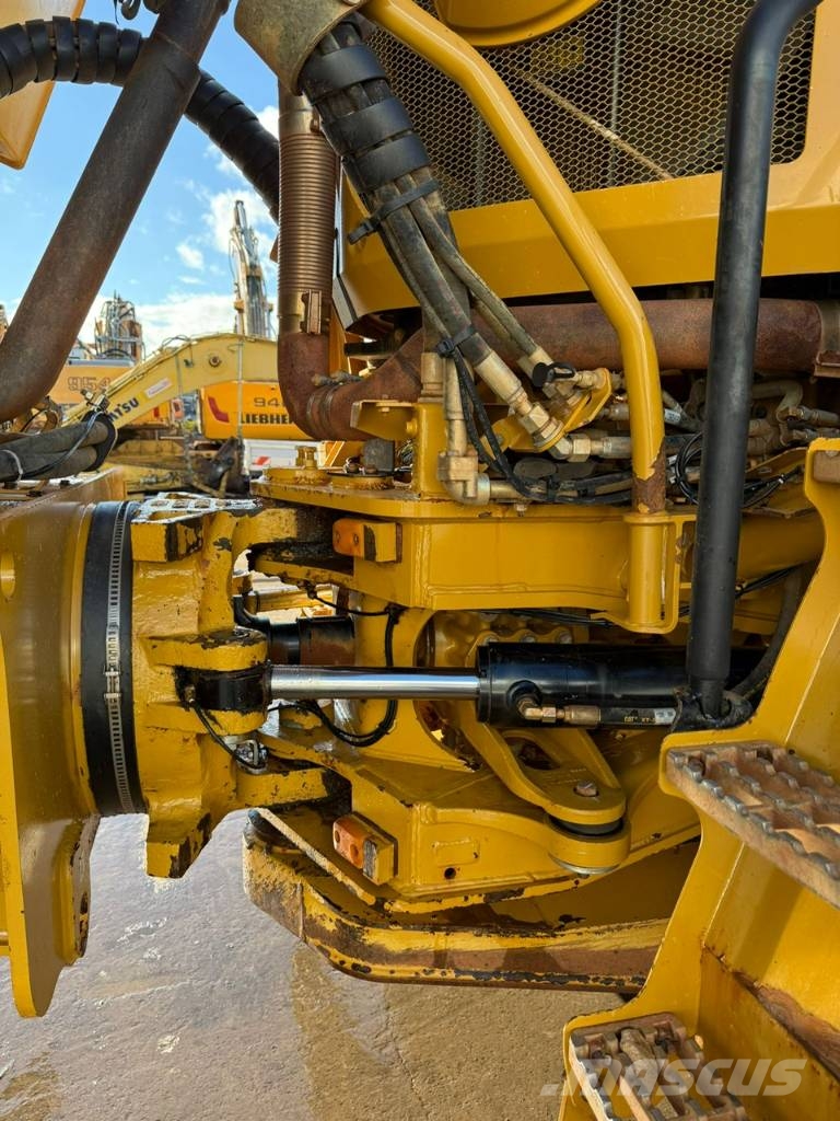 CAT 745 //BJ. 2018/9600H/6x6/Klima/ZSA/ Dumpperit