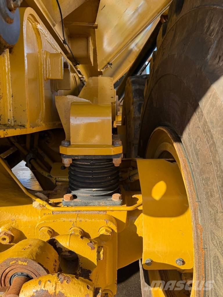 CAT 745 //BJ. 2018/9600H/6x6/Klima/ZSA/ Dumpperit