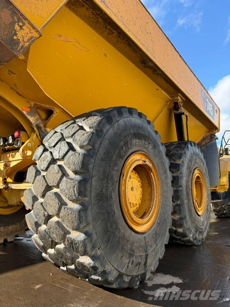 CAT 745 //BJ. 2018/9600H/6x6/Klima/ZSA/ Dumpperit