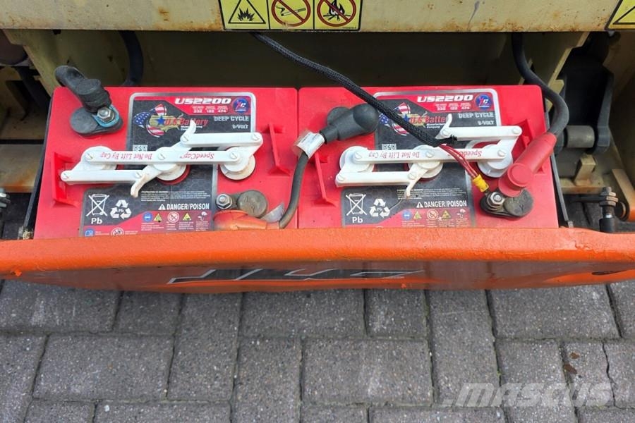 JLG 2630ES Electric, Working Height 10m, 230 kg Capaci Schaarhoogwerkers