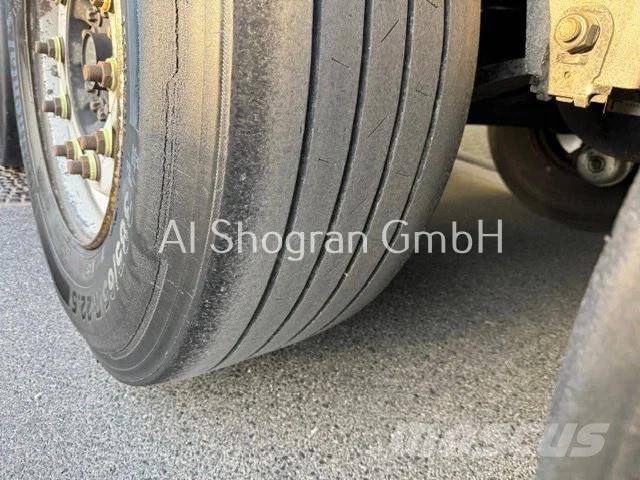 Schmitz Cargobull Thermo King SLXi Spectrum/Doppelstock/3xAchsen 控溫式半拖車