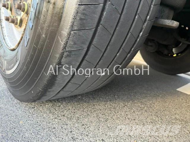 Schmitz Cargobull Thermo King SLXi Spectrum/Doppelstock/3xAchsen 控溫式半拖車