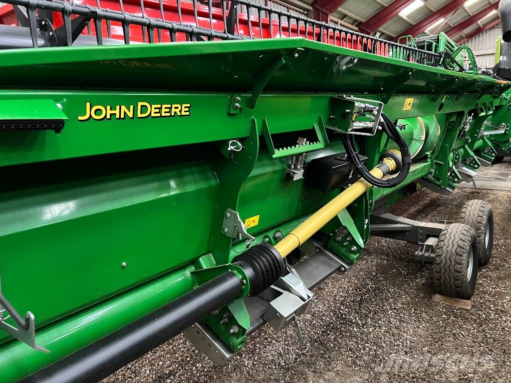 John Deere T 670i Зерноуборочные комбайны