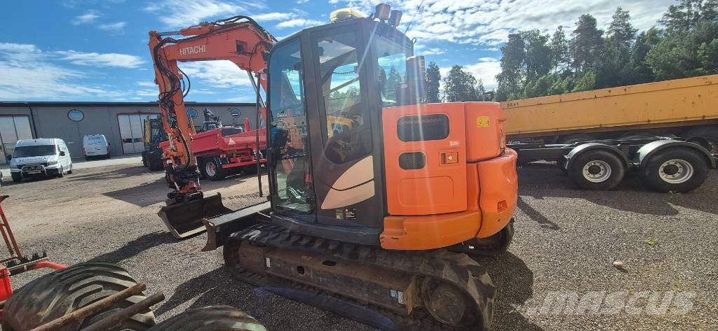 Hitachi ZX 85 US B-5A حفارات وسط 7 طن - 12 طن