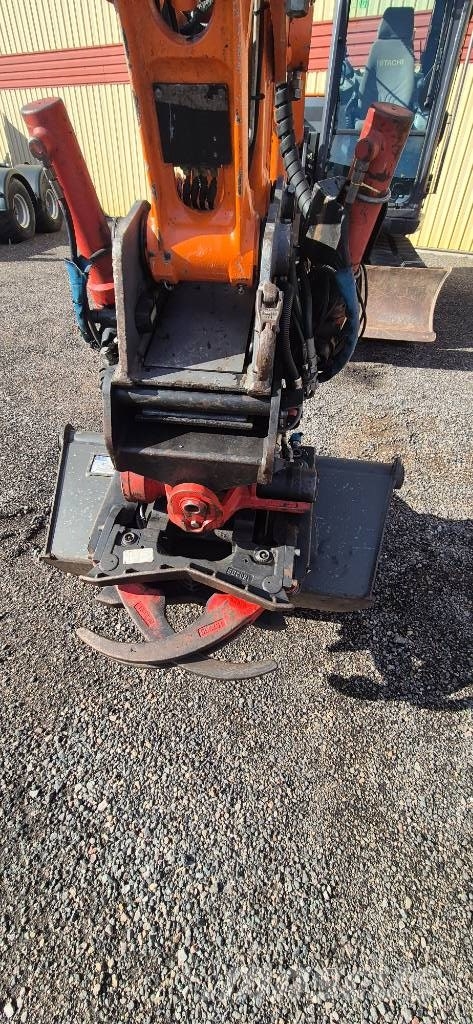 Hitachi ZX 85 US B-5A حفارات وسط 7 طن - 12 طن